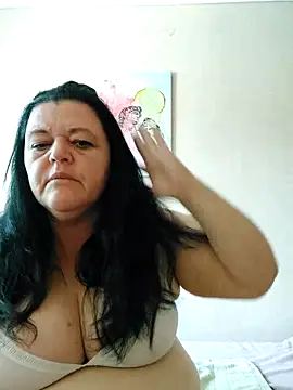 Snapshot of BlacReign chatting on 09-23-25, 11:46 BlacReign online show from 09-23-25, 11:46