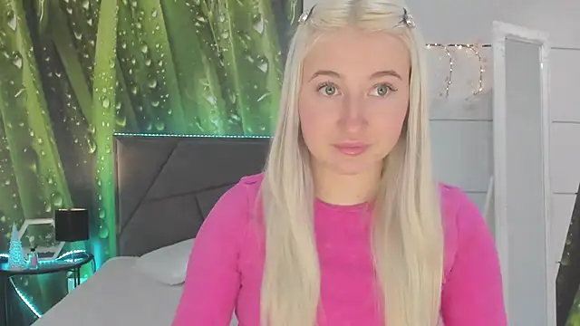 HollyTailors online show from 02-04-26, 06:30