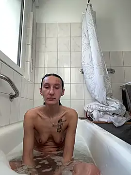 Emilia Mausi online show from 02-27-26, 07:19