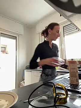 Emilia Mausi online show from 03-09-26, 01:04