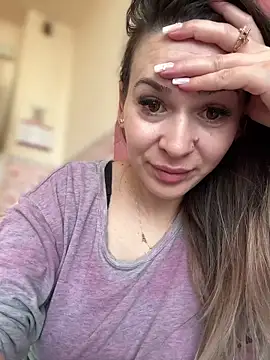 iSelena online show from 03-03-26, 09:15