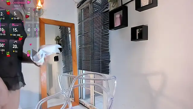 Aleexiiaa online show from 04-08-26, 12:16