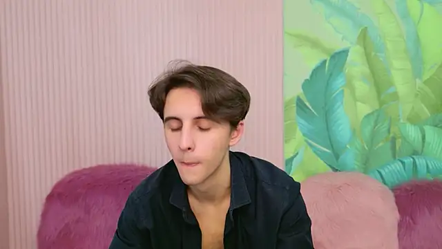 Snapshot of Jefrey_Carter chatting on 11-25-25, 08:31 Jefrey Carter online show from 11-25-25, 08:31