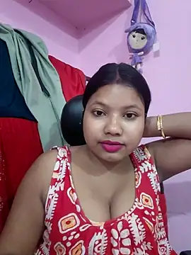 Snapshot of Redchery chatting on 05-20-26, 06:14 Redchery online show from 05-20-26, 06:14