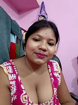 Snapshot of Redchery chatting on 05-31-26, 06:09 Redchery online show from 05-31-26, 06:09