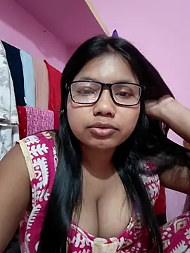 Snapshot of Redchery chatting on 06-20-26, 07:38 Redchery online show from 06-20-26, 07:38