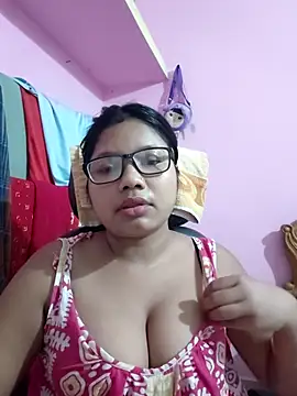 Snapshot of Redchery chatting on 07-06-26, 05:15 Redchery online show from 07-06-26, 05:15