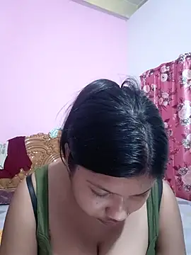 Snapshot of Redchery chatting on 07-13-26, 06:55 Redchery online show from 07-13-26, 06:55