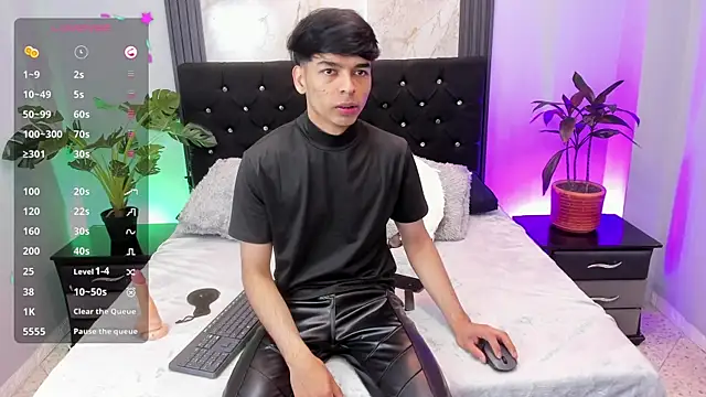 OnlyJos online show from 10-19-25, 01:45