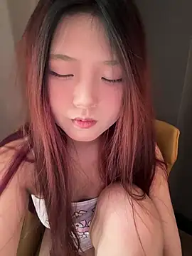 Snapshot of mimi9420 chatting on 02-08-26, 02:37 mimi9420 online show from 02-08-26, 02:37