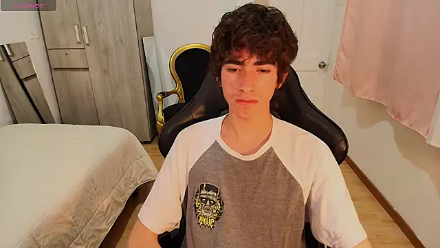 Snapshot of Nude_Boy18 chatting on 09-15-25, 02:55 Nude Boy18 online show from 09-15-25, 02:55