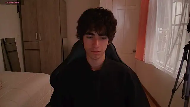 Snapshot of Nude_Boy18 chatting on 09-18-25, 09:50 Nude Boy18 online show from 09-18-25, 09:50