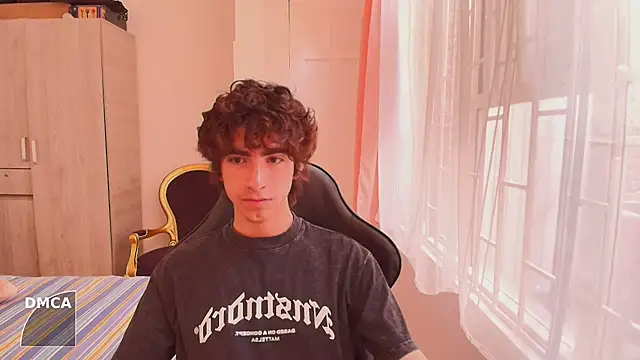 Snapshot of Nude_Boy18 chatting on 10-01-25, 08:26 Nude Boy18 online show from 10-01-25, 08:26