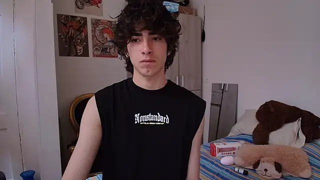 Snapshot of Nude_Boy18 chatting on 11-03-25, 09:59 Nude Boy18 online show from 11-03-25, 09:59