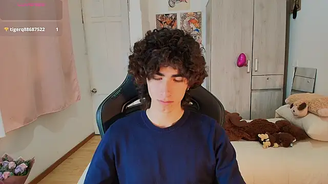 Nude Boy18 online show from 02-05-26, 12:37