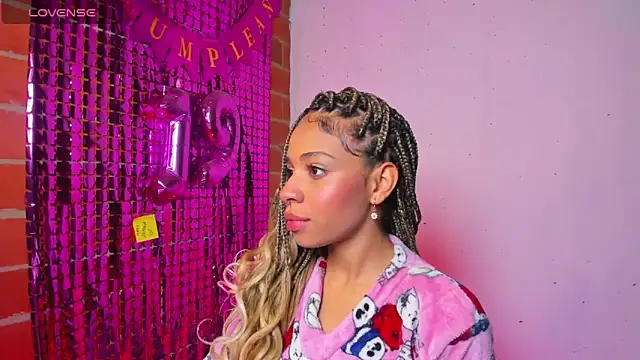 yumi hanna online show from 10-03-25, 12:07