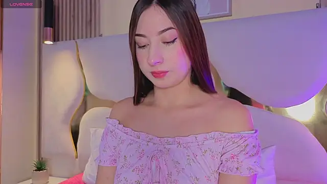 SofiJones  online show from 01-10-26, 12:23