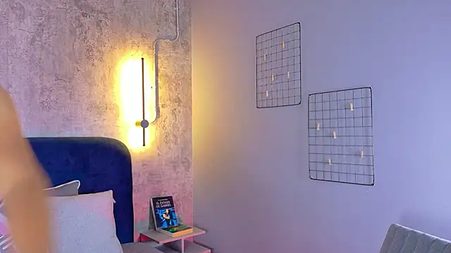 Snapshot of isabellaho1317 chatting on 10-23-25, 08:18 isabellaho1317 online show from 10-23-25, 08:18