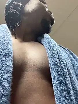 Snapshot of Jake_Chris chatting on 10-05-25, 08:12 Jake Chris online show from 10-05-25, 08:12