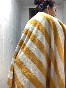 Snapshot of Jake_Chris chatting on 11-06-25, 05:47 Jake Chris online show from 11-06-25, 05:47