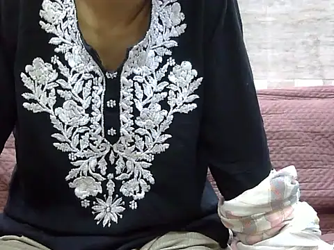 VNDANA  online show from 04-18-26, 06:12