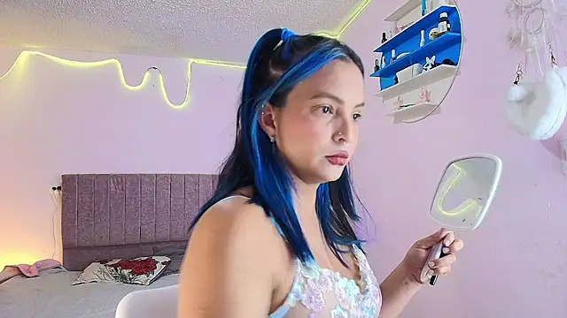 MiSofialeal online show from 04-13-26, 06:35