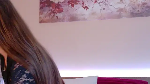 Snapshot of Sienna_Voss chatting on 05-08-26, 08:58 Sienna Voss online show from 05-08-26, 08:58
