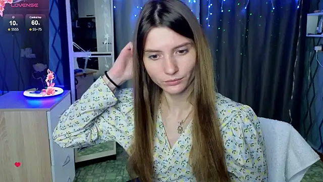 Snapshot of Vetta11 chatting on 10-25-25, 08:14 Vetta11 online show from 10-25-25, 08:14