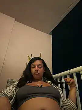 Snapshot of allybluee777 chatting on 06-17-26, 02:25 allybluee777 online show from 06-17-26, 02:25