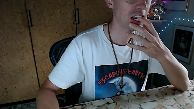 Snapshot of sakiramissy chatting on 09-25-25, 07:23 sakiramissy online show from 09-25-25, 07:23