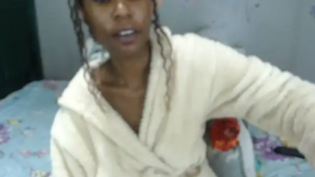 Snapshot of blueyXxX chatting on 09-29-25, 11:20 blueyXxX online show from 09-29-25, 11:20