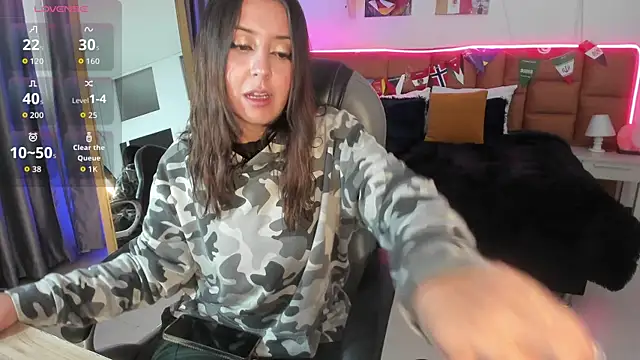 Catti Brie online show from 07-16-26, 11:38