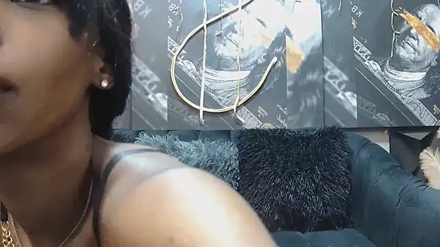 Lilmisbaddyxxx online show from 05-25-26, 11:11