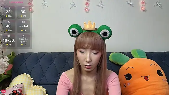 Snapshot of Yume_ko chatting on 06-27-26, 11:54 Yume ko online show from 06-27-26, 11:54