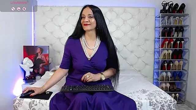 Snapshot of yury_m2_ chatting on 10-17-25, 03:20 yury m2 online show from 10-17-25, 03:20