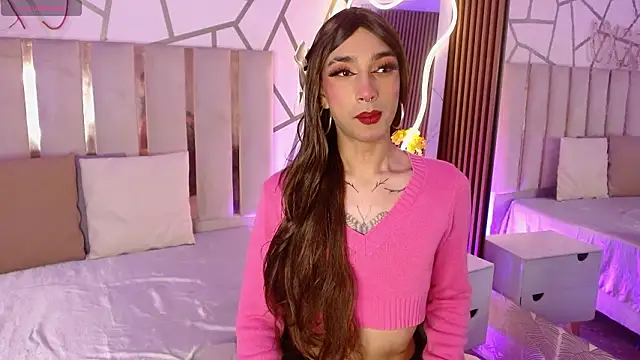 CYRUS TAY online show from 02-18-26, 12:45