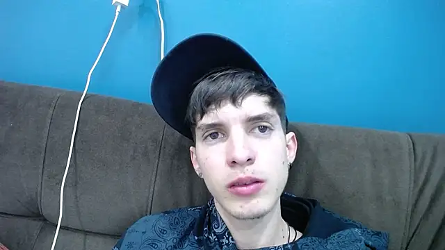 Jheampiiero online show from 11-19-25, 01:11