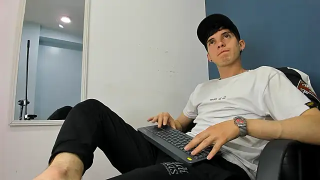 Jheampiiero online show from 02-07-26, 09:51