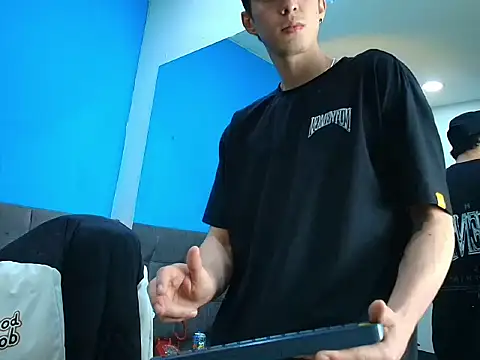 Jheampiiero online show from 05-27-26, 01:52
