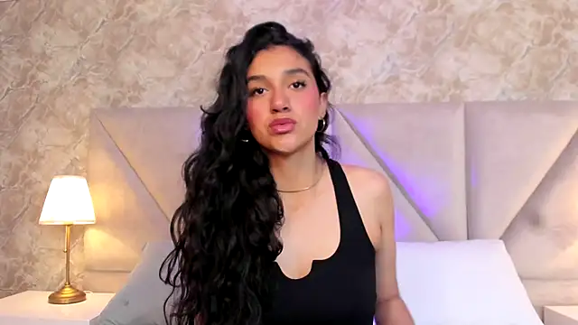 ValentiinaCruz online show from 09-25-25, 10:13