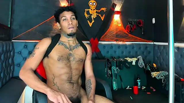 DIEGO WICKED online show from 10-28-25, 05:15