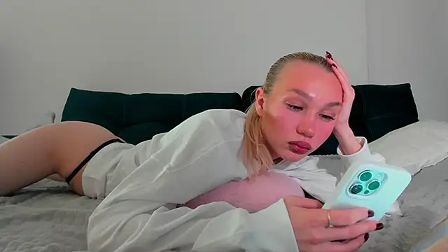 Snapshot of cuteleraay chatting on 10-05-25, 08:29 cuteleraay online show from 10-05-25, 08:29