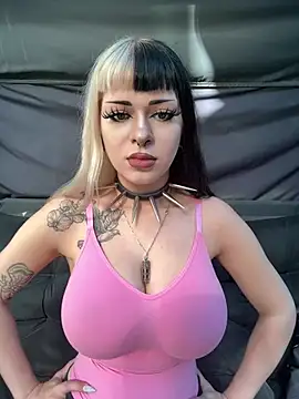 Paige Turner online show from 08-06-26, 10:00