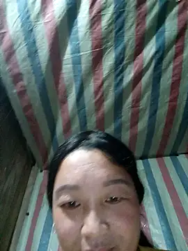 Snapshot of Bliss_rose chatting on 11-23-25, 10:26 Bliss rose online show from 11-23-25, 10:26