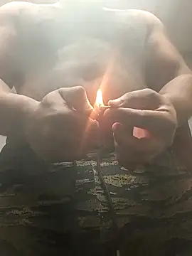 Snapshot of Longthickdick33 chatting on 11-14-25, 06:39 Longthickdick33 online show from 11-14-25, 06:39