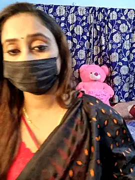 Snapshot of Cute-lusi chatting on 09-18-25, 07:38 Cute-lusi online show from 09-18-25, 07:38