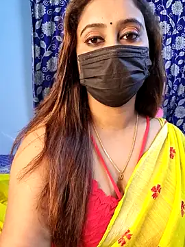 Snapshot of Cute-lusi chatting on 09-21-25, 06:53 Cute-lusi online show from 09-21-25, 06:53