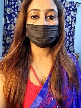 Snapshot of Cute-lusi chatting on 09-27-25, 07:52 Cute-lusi online show from 09-27-25, 07:52