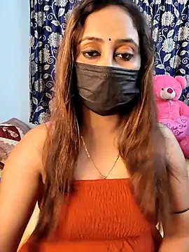 Snapshot of Cute-lusi chatting on 10-05-25, 07:56 Cute-lusi online show from 10-05-25, 07:56