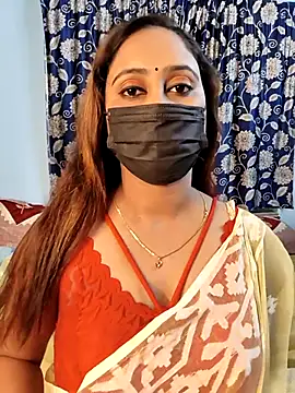 Snapshot of Cute-lusi chatting on 10-07-25, 07:00 Cute-lusi online show from 10-07-25, 07:00